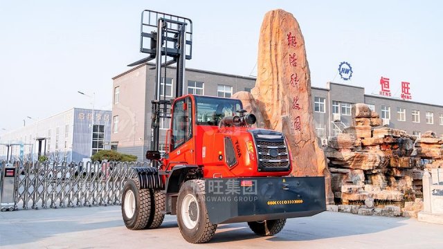 Off-Road Forklift Trucks: The Ultimate Solution for Challenging Terrains