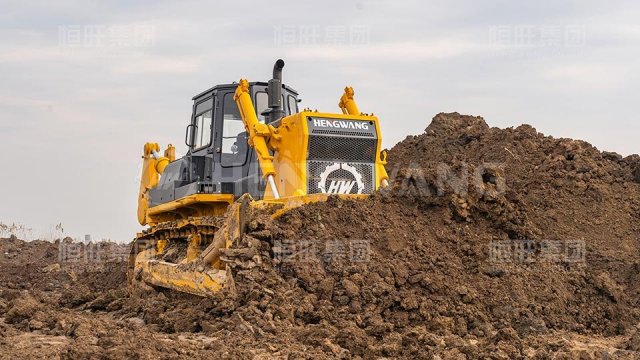 Road Leveling Bulldozer: The Core Guarantee for Efficient Road Construction